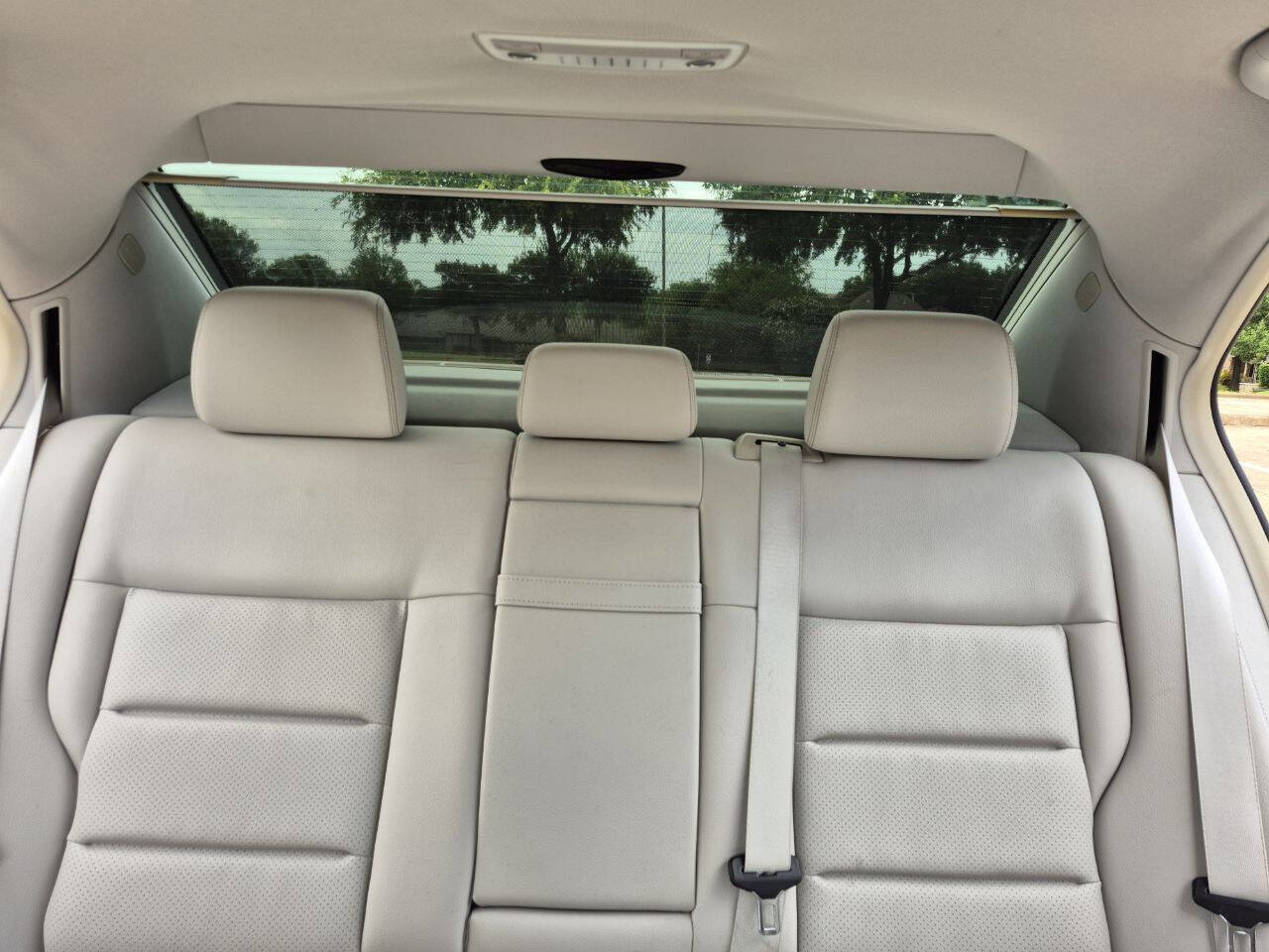 Used 2014 Mercedes-Benz E 350 Sedan image 24