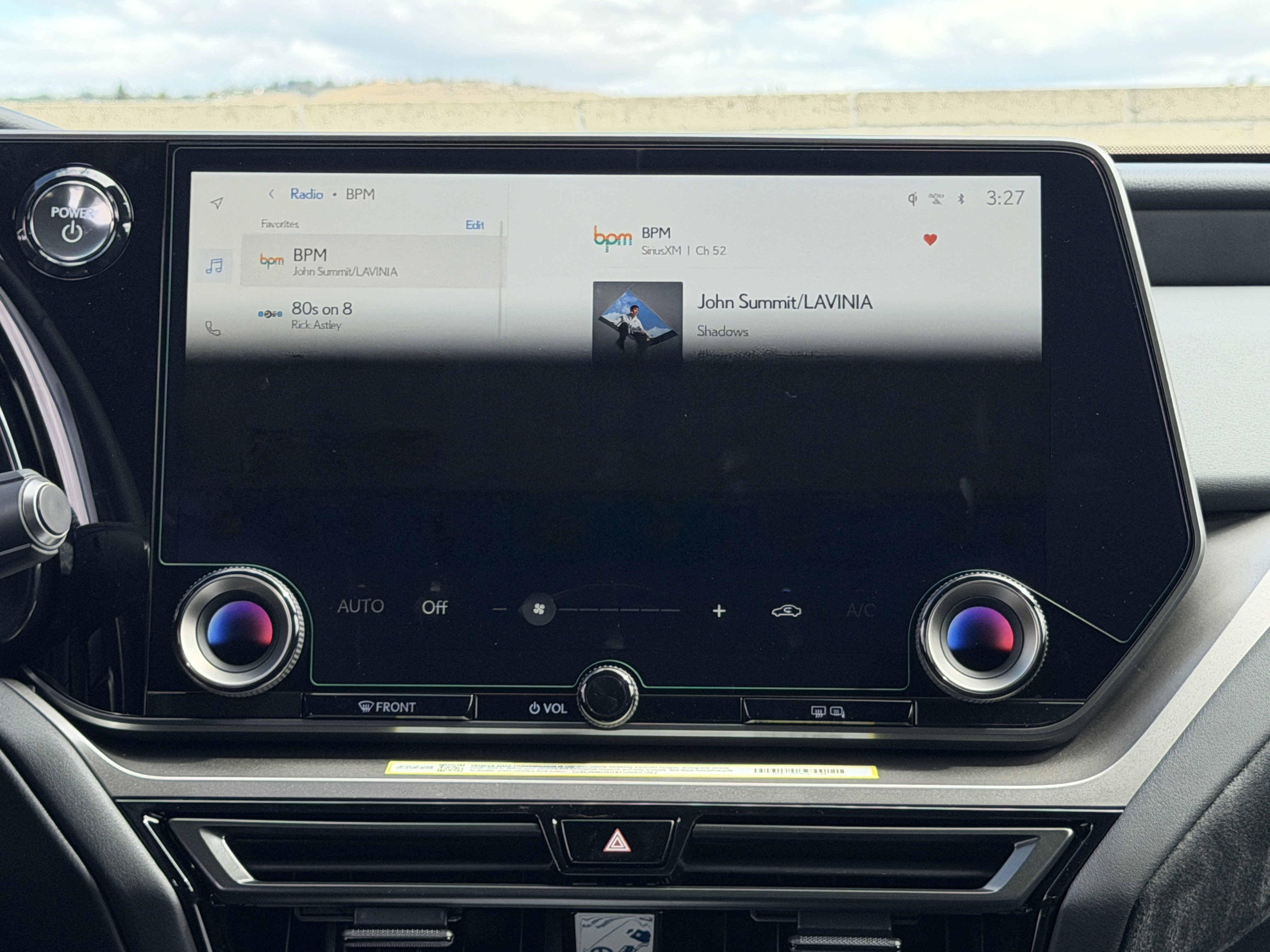 New 2026 Lexus TX 550h AWD Plug-In Hybrid image 24