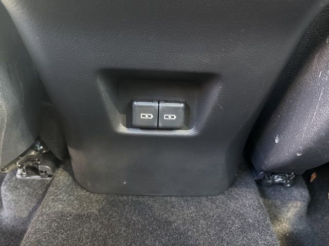 Used 2022 Toyota RAV4 XLE Premium image 21