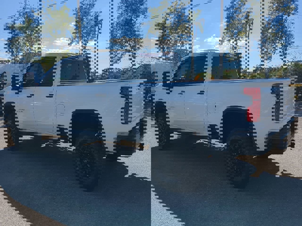 Used 2025 Chevrolet Silverado 2500 ZR2 image 7