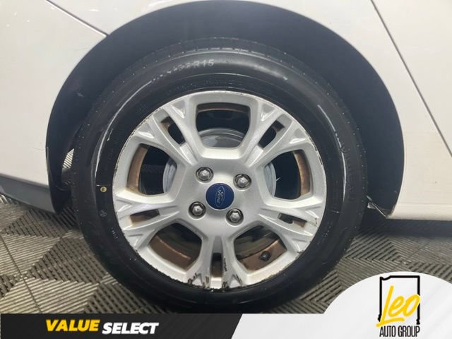 Used 2015 Ford Fiesta SE FWD image 25