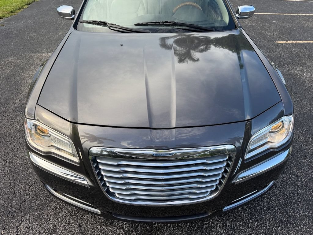 Used 2013 Chrysler 300 C RWD image 19