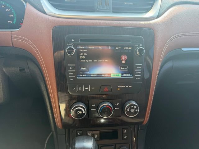 Used 2017 Chevrolet Traverse LT w/ Style and Technology Package FWD image 14