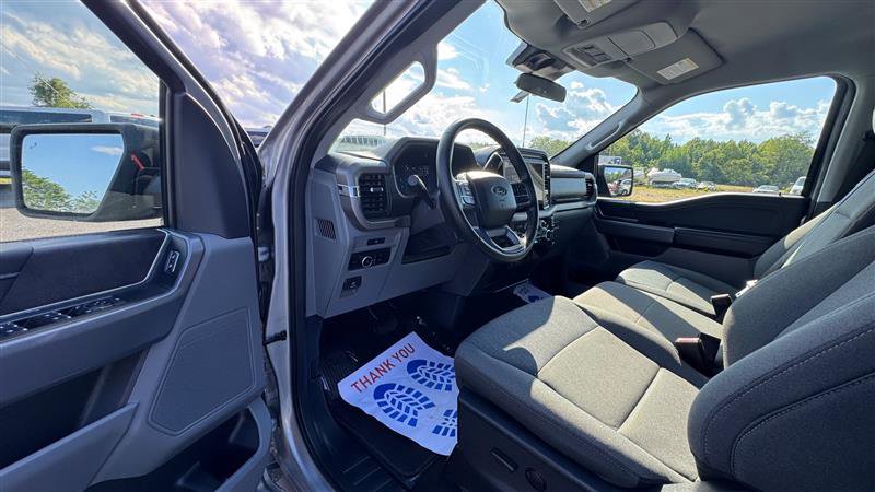 Used 2025 Ford F150 XLT w/ Equipment Group 301A Standard RWD image 37