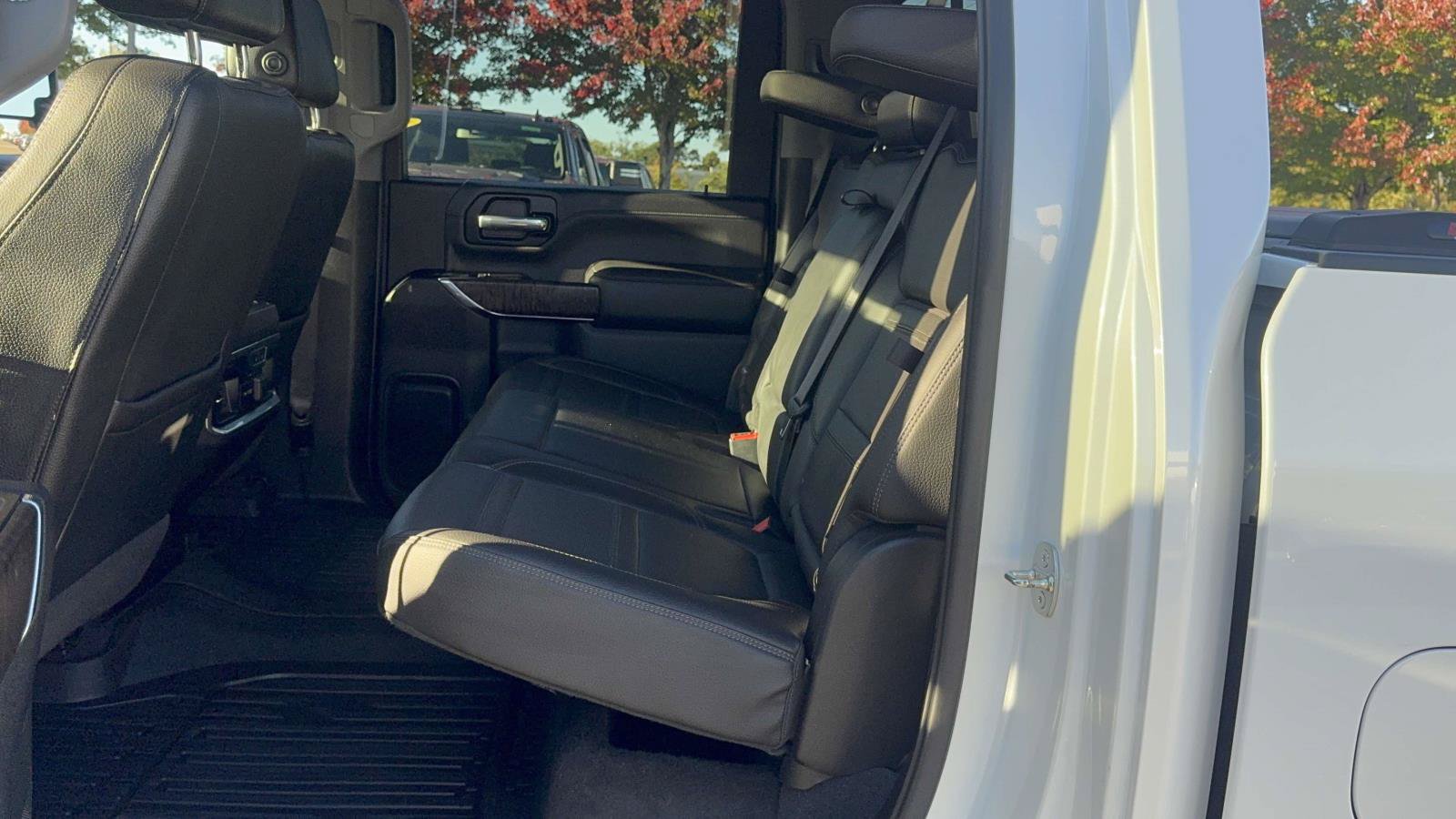 Used 2020 GMC Sierra 2500 Denali w/ Denali Ultimate Package AWD/4WD image 18