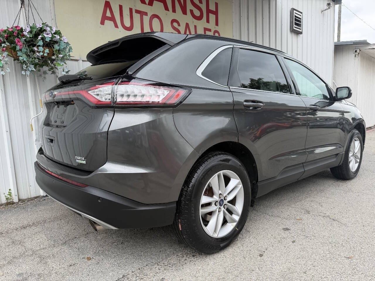 Used 2015 Ford Edge SEL w/ Equipment Group 201A FWD image 4