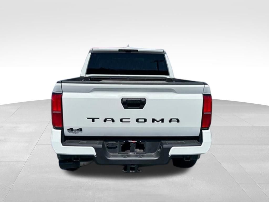 Used 2025 Toyota Tacoma TRD Sport AWD/4WD image 6