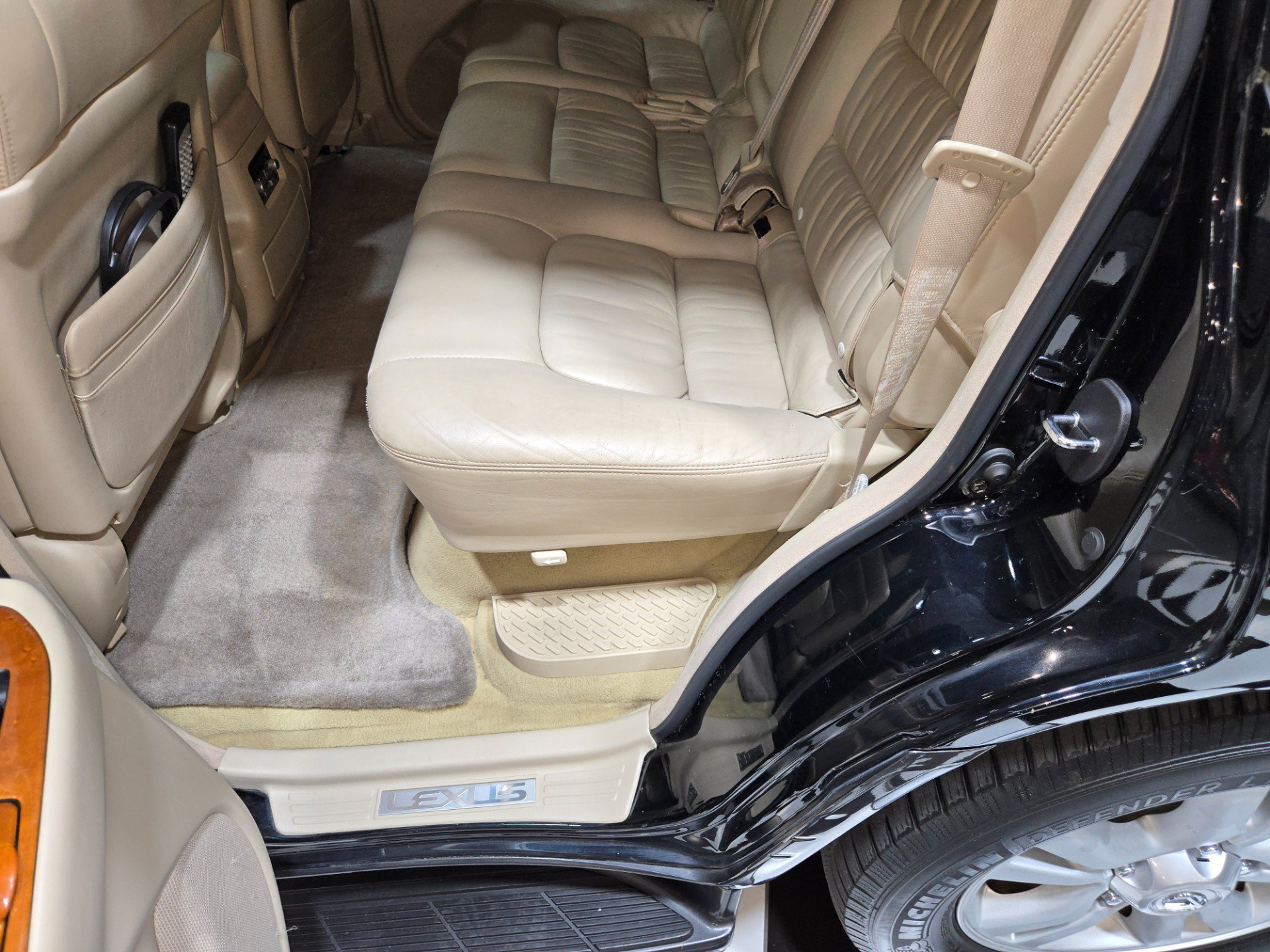 Used 2006 Lexus LX 470 4WD image 98
