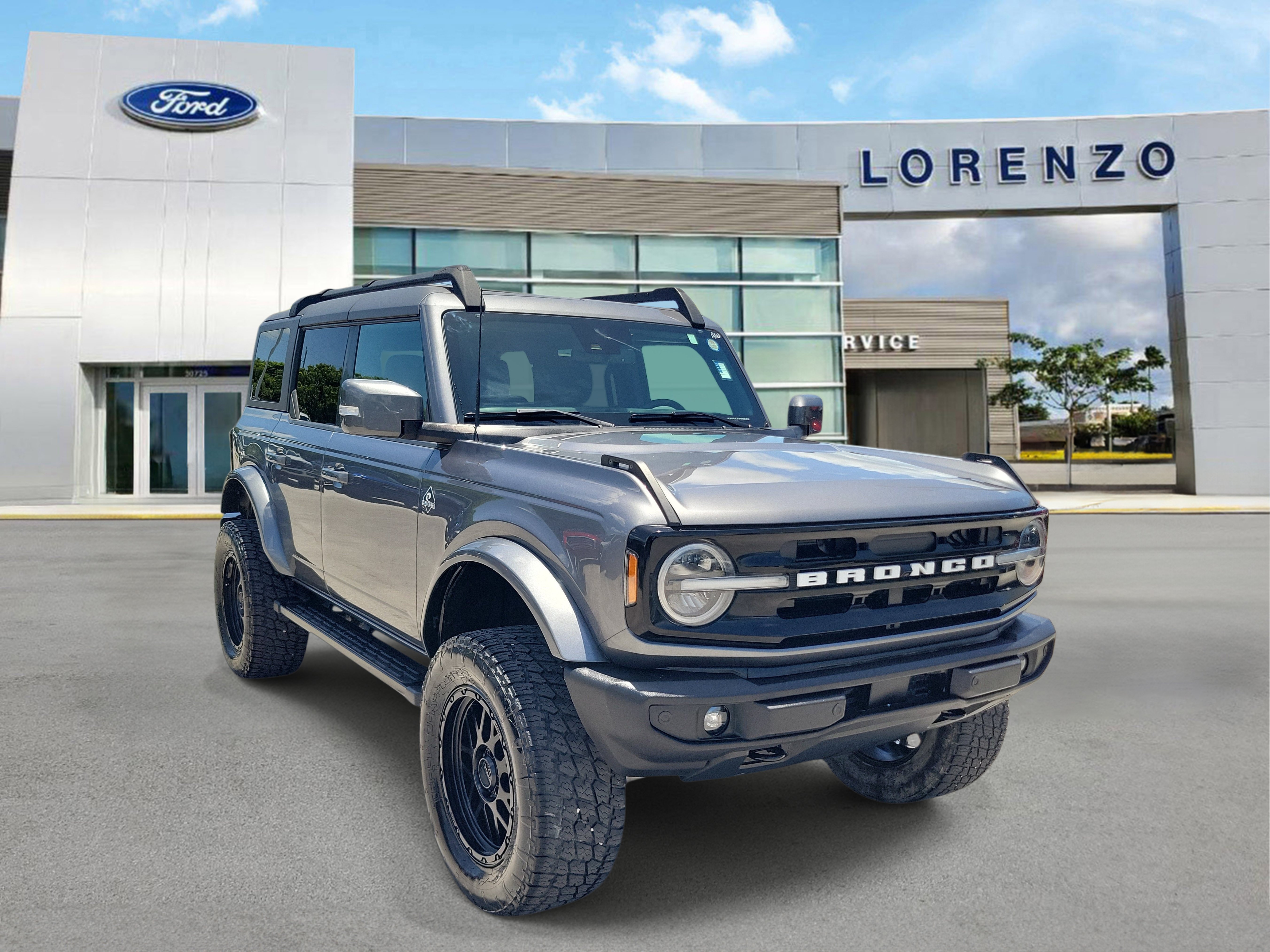 Used 2023 Ford Bronco Outer Banks AWD/4WD image 3