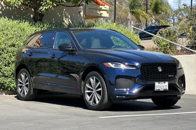 Certified 2025 Jaguar F-PACE R-Dynamic S AWD/4WD image 7