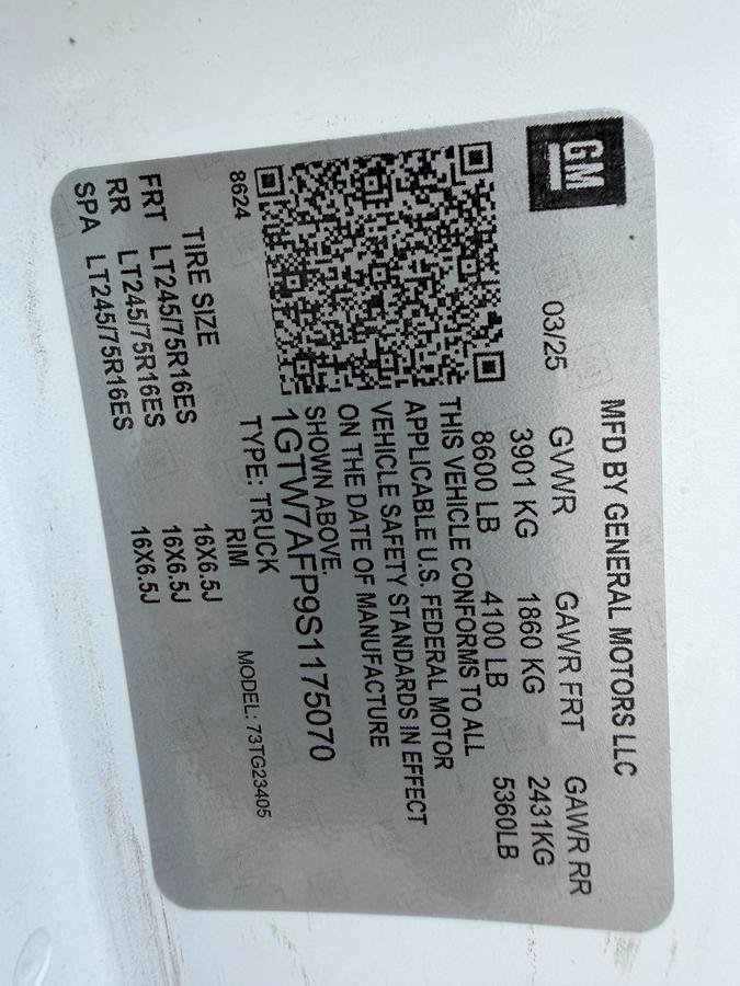 Used 2025 GMC Savana 2500 w/ Driver Convenience Package RWD image 23