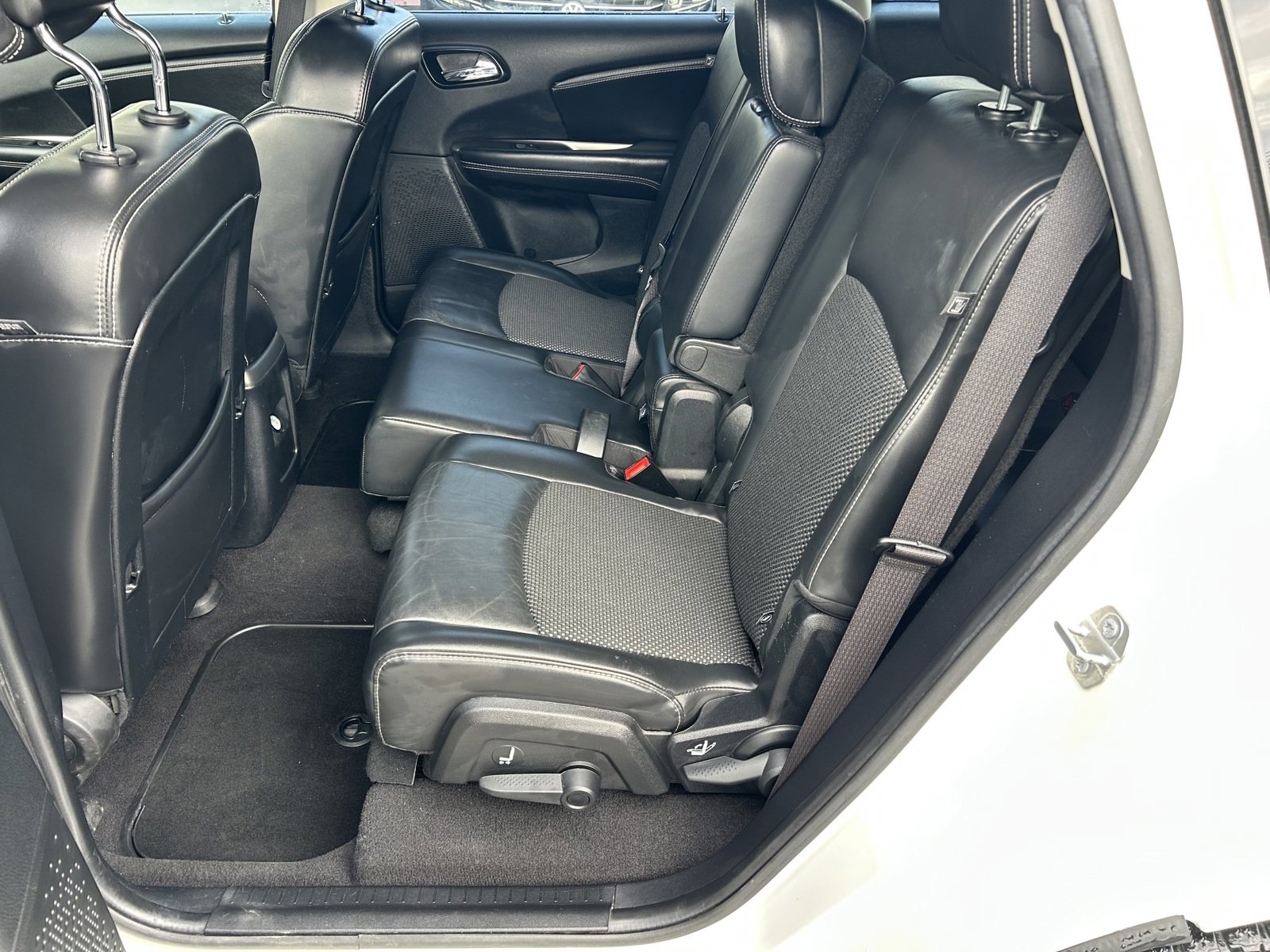 Used 2018 Dodge Journey Crossroad AWD/4WD image 17