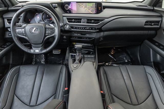 Used 2021 Lexus UX 200 F Sport w/ F Sport Luxury Package image 7