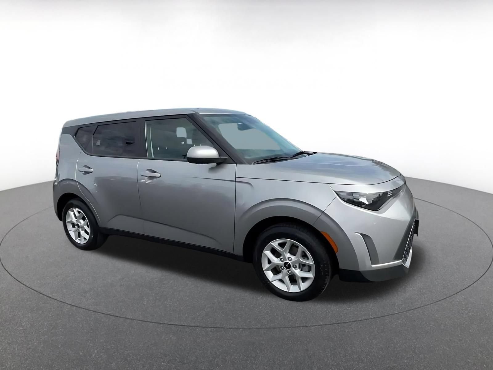 Used 2025 Kia Soul LX w/ LX Technology Package FWD video 2