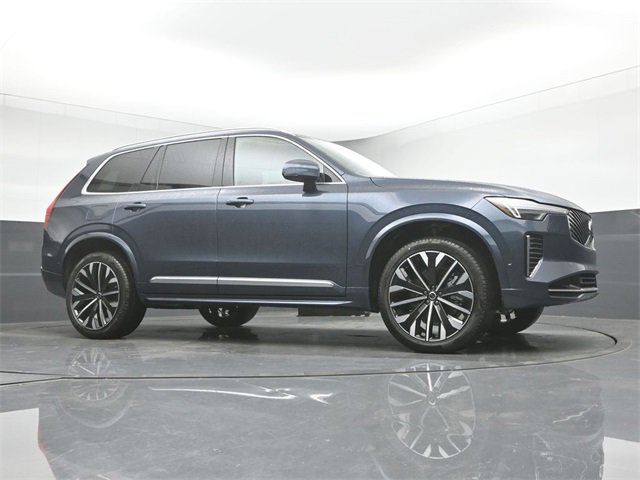 New 2026 Volvo XC90 B6 Plus w/ Protection Package Premier image 39