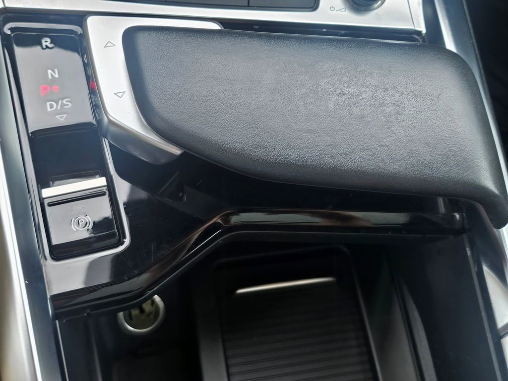 Used 2021 Audi e-tron Premium image 42