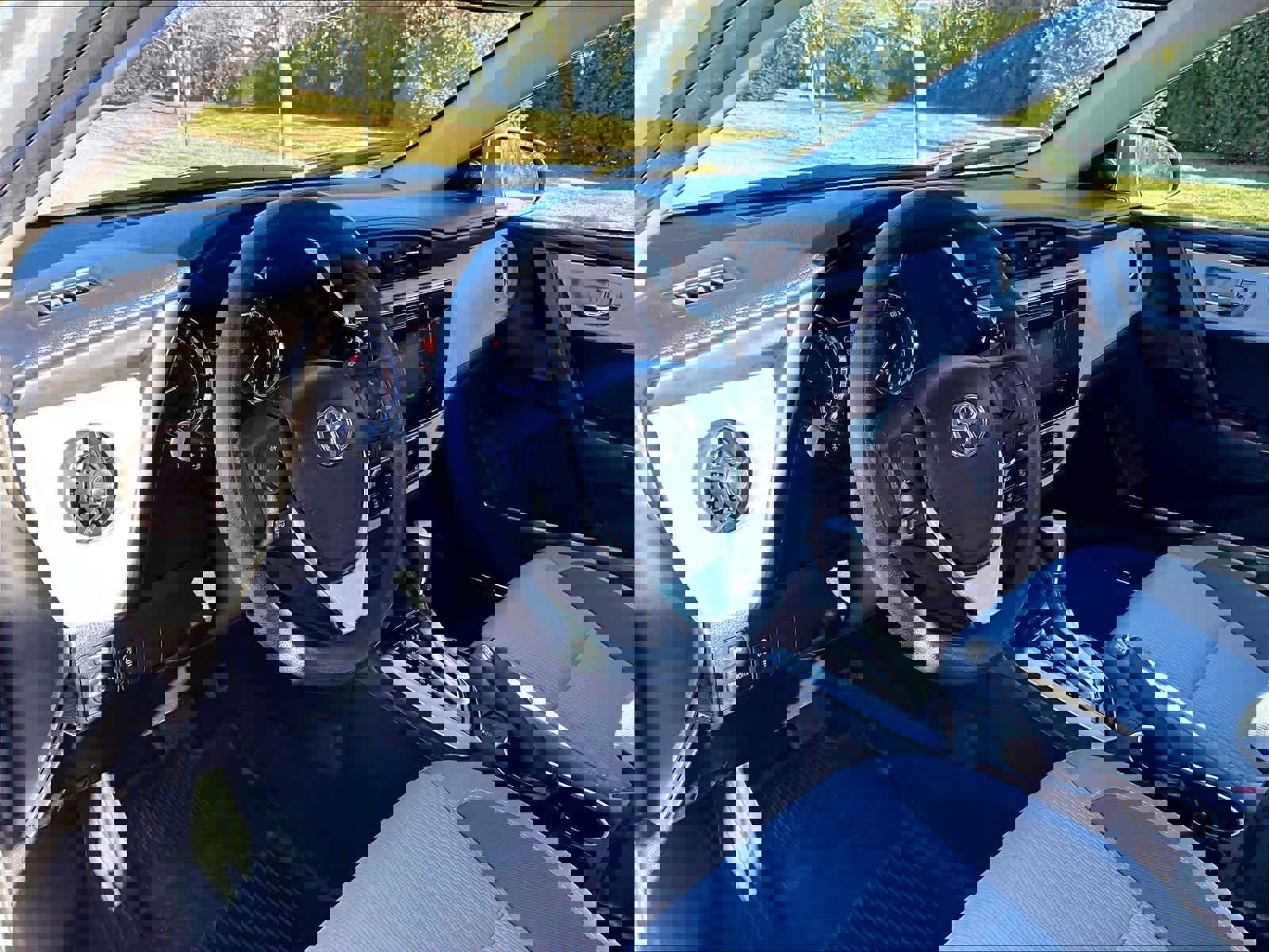 Used 2018 Toyota Corolla LE image 8