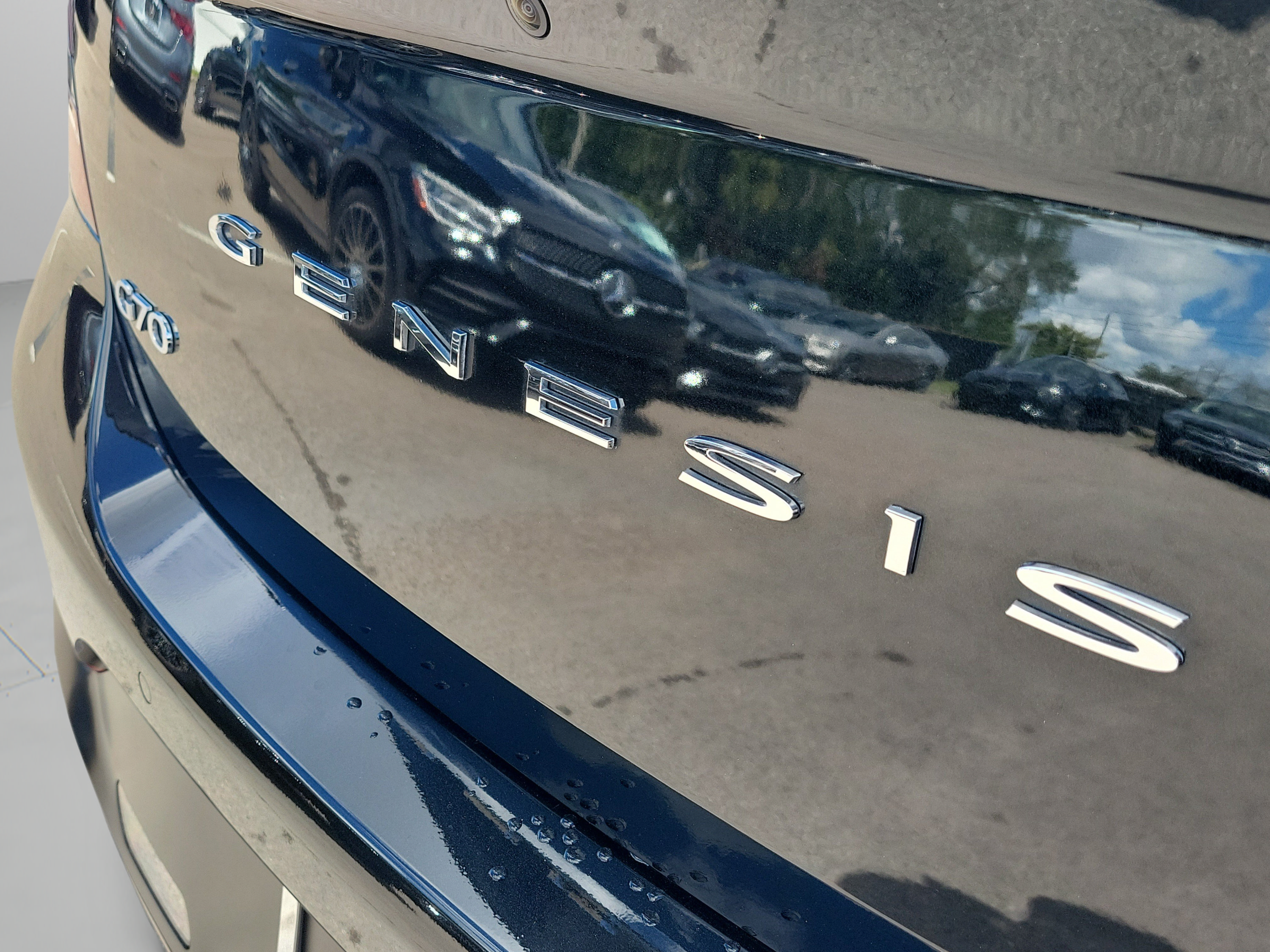 Used 2023 Genesis G70 2.0T w/ Sport Prestige Package RWD image 30
