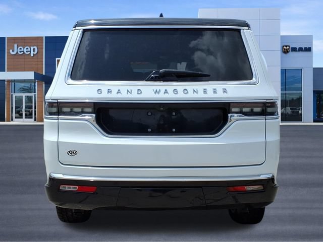 Used 2023 Jeep Grand Wagoneer L Series II AWD/4WD image 4