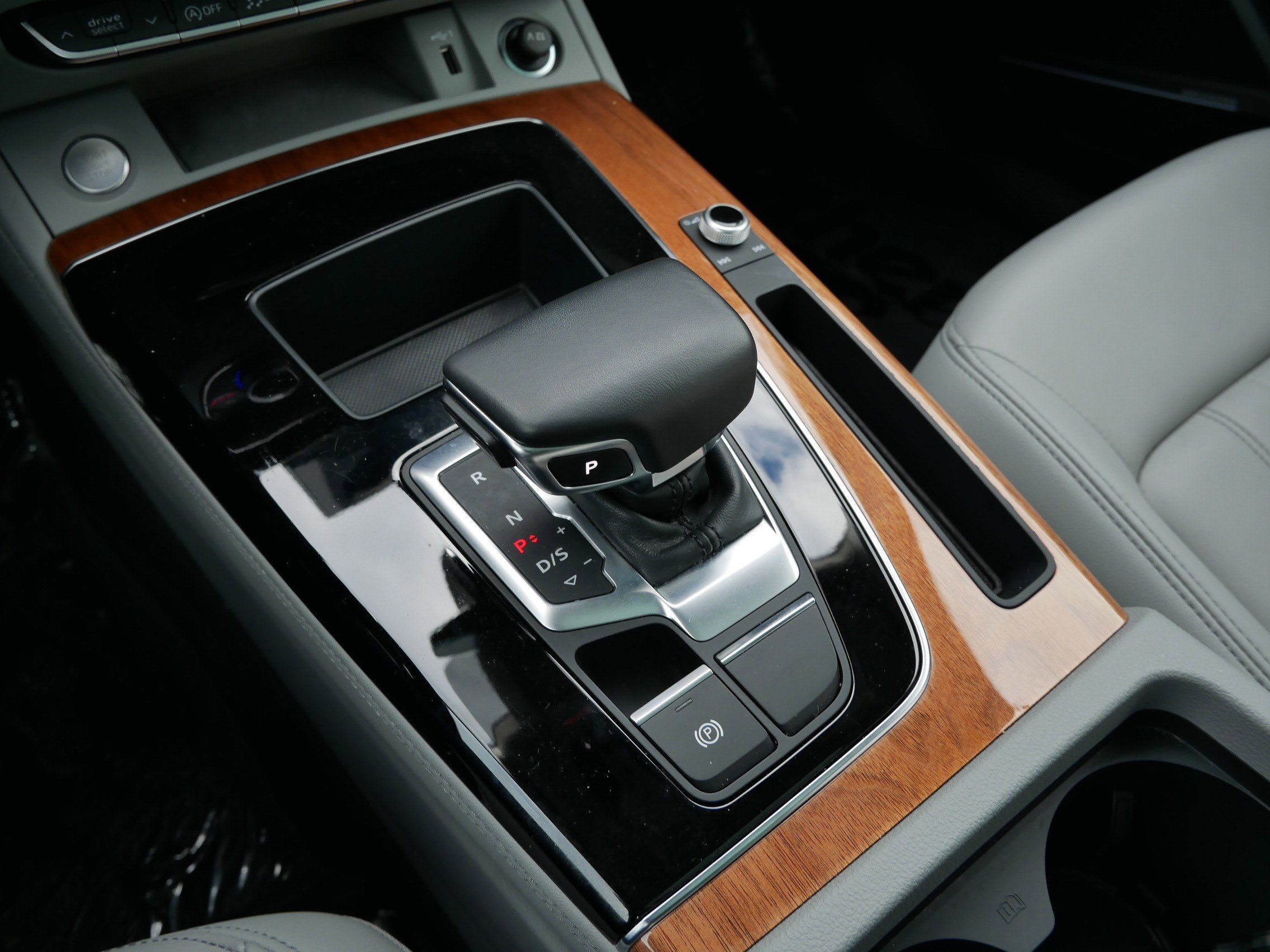 Used 2023 Audi Q5 2.0T Premium Plus w/ Premium Plus Package image 24