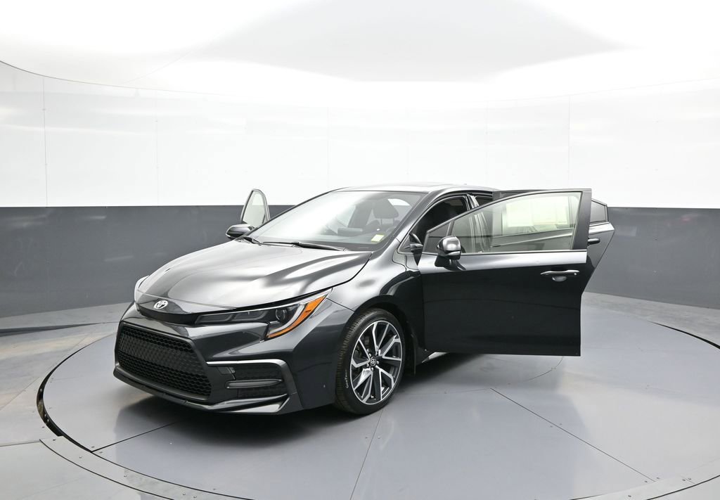 Certified 2022 Toyota Corolla SE w/ SE Premium Package image 46
