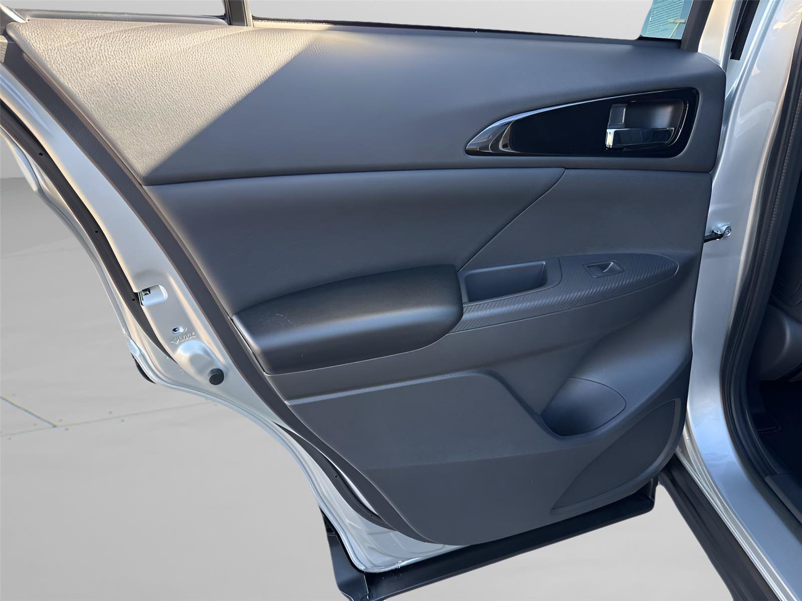 New 2026 Mitsubishi Eclipse Cross AWD image 32