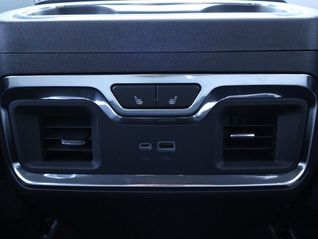 New 2025 GMC Sierra 2500 Denali w/ Denali Reserve Package image 32