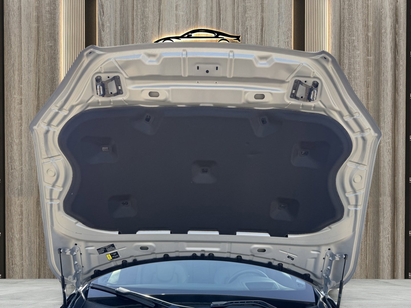 Used 2024 Volvo XC90 T8 Ultimate w/ Lounge Package image 18