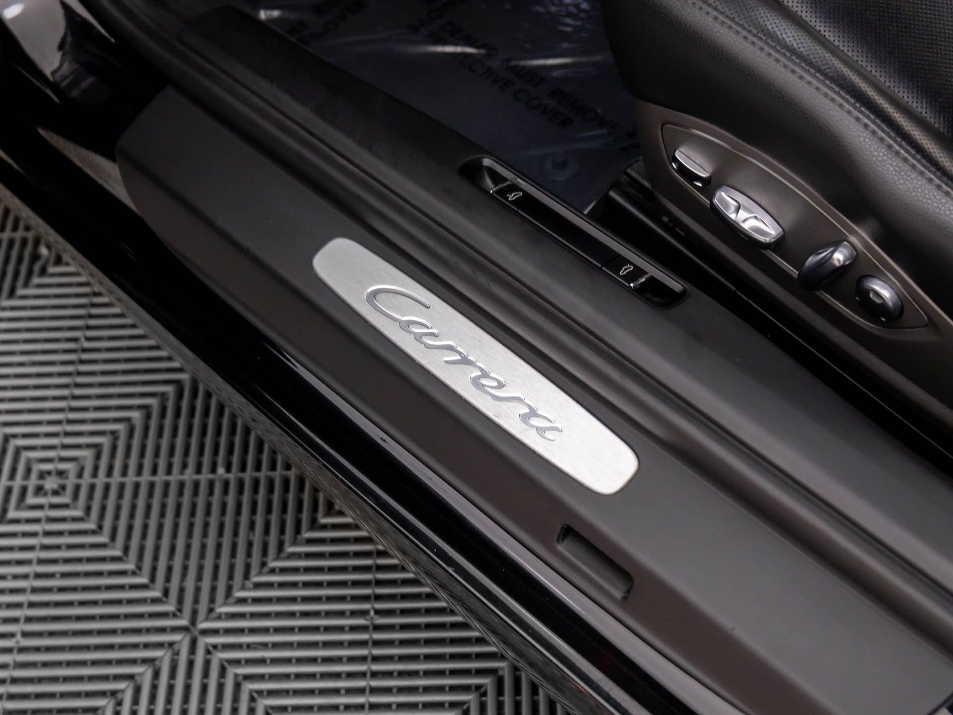 Used 2013 Porsche 911 Carrera image 16