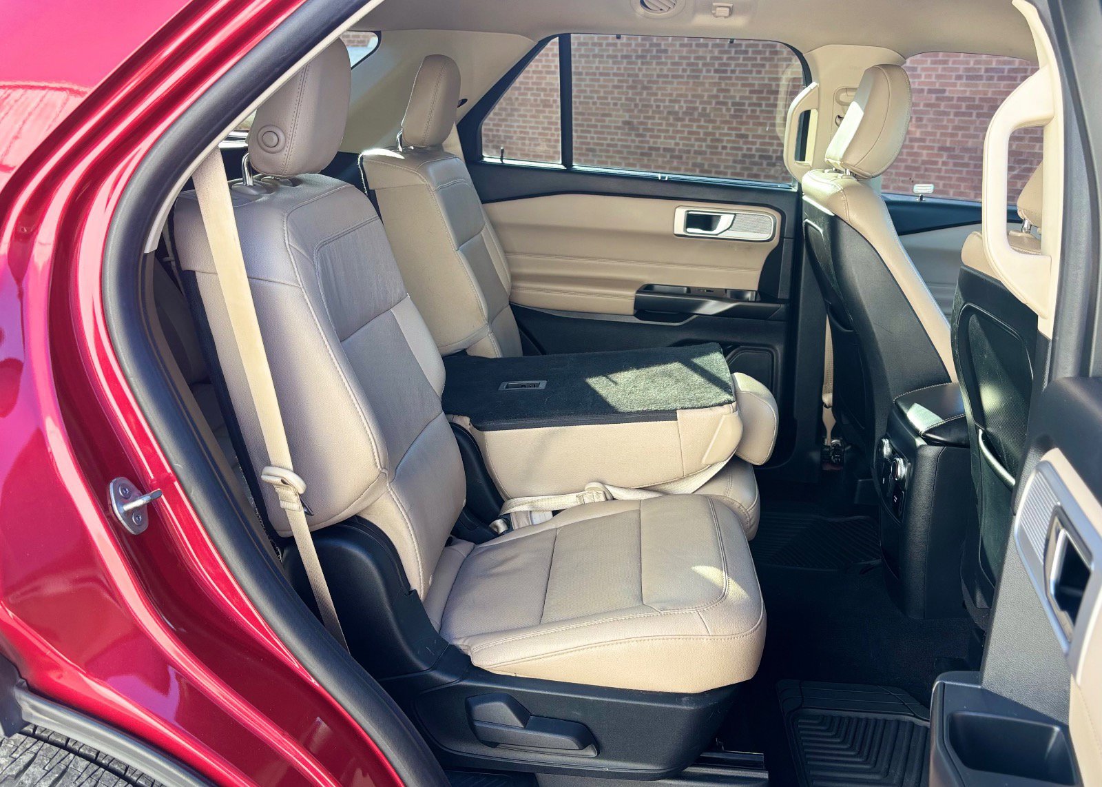 Certified 2020 Ford Explorer Limited image 33