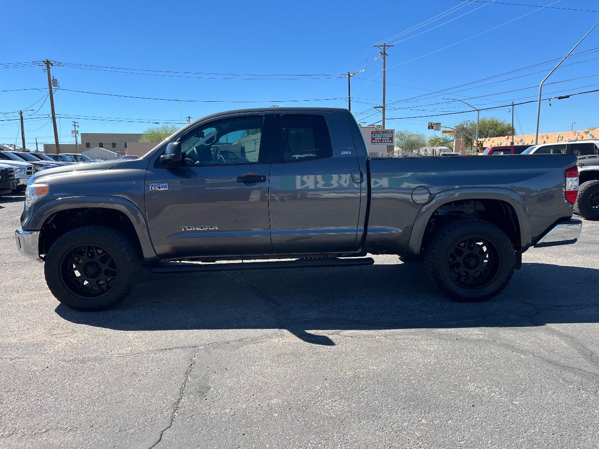 Used 2014 Toyota Tundra SR5 w/ SR5 Upgrade Package AWD/4WD image 9