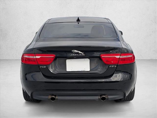 Used 2018 Jaguar XE Premium RWD image 6