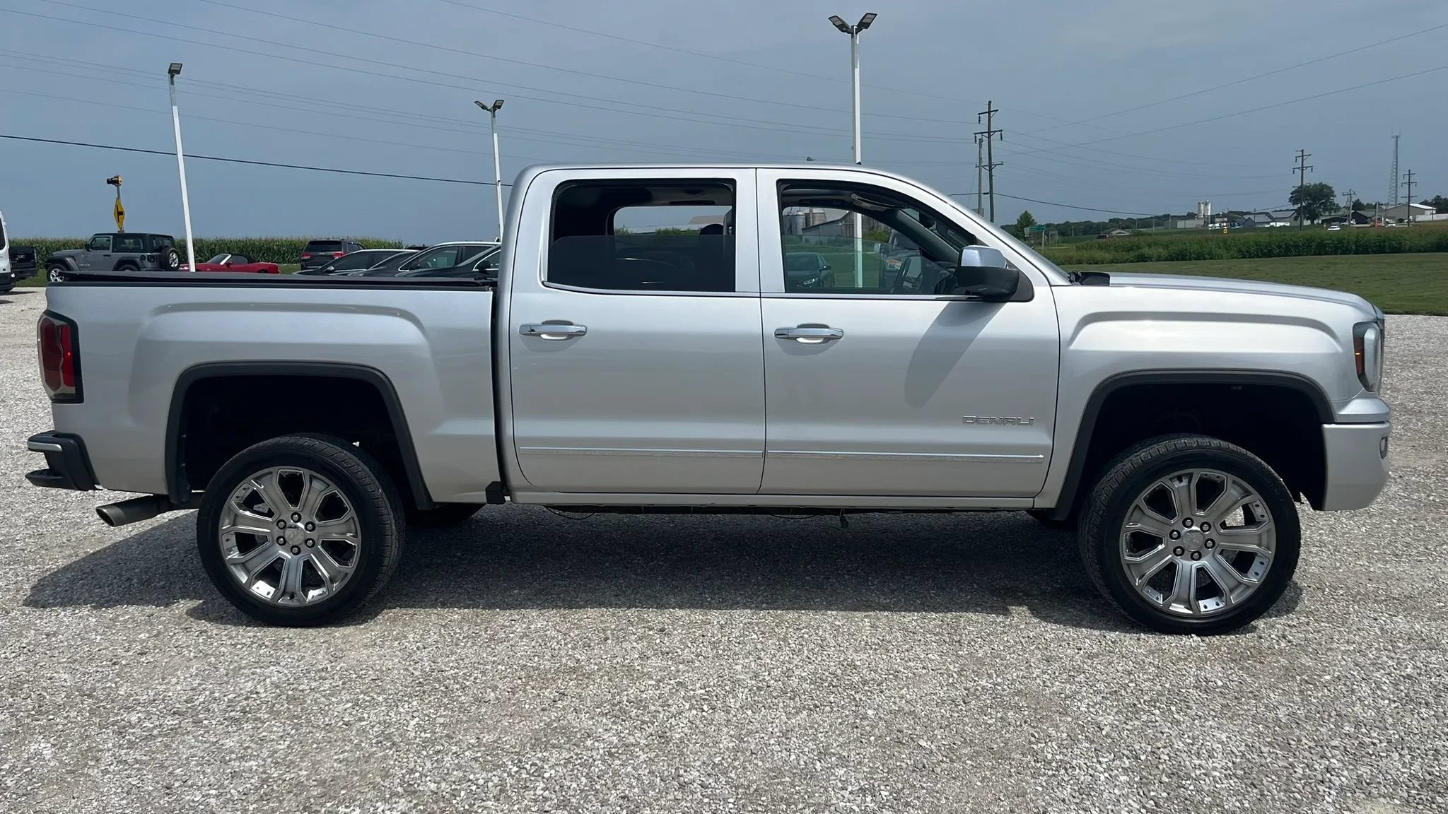 Used 2018 GMC Sierra 1500 Denali w/ Denali Ultimate Package AWD/4WD image 2