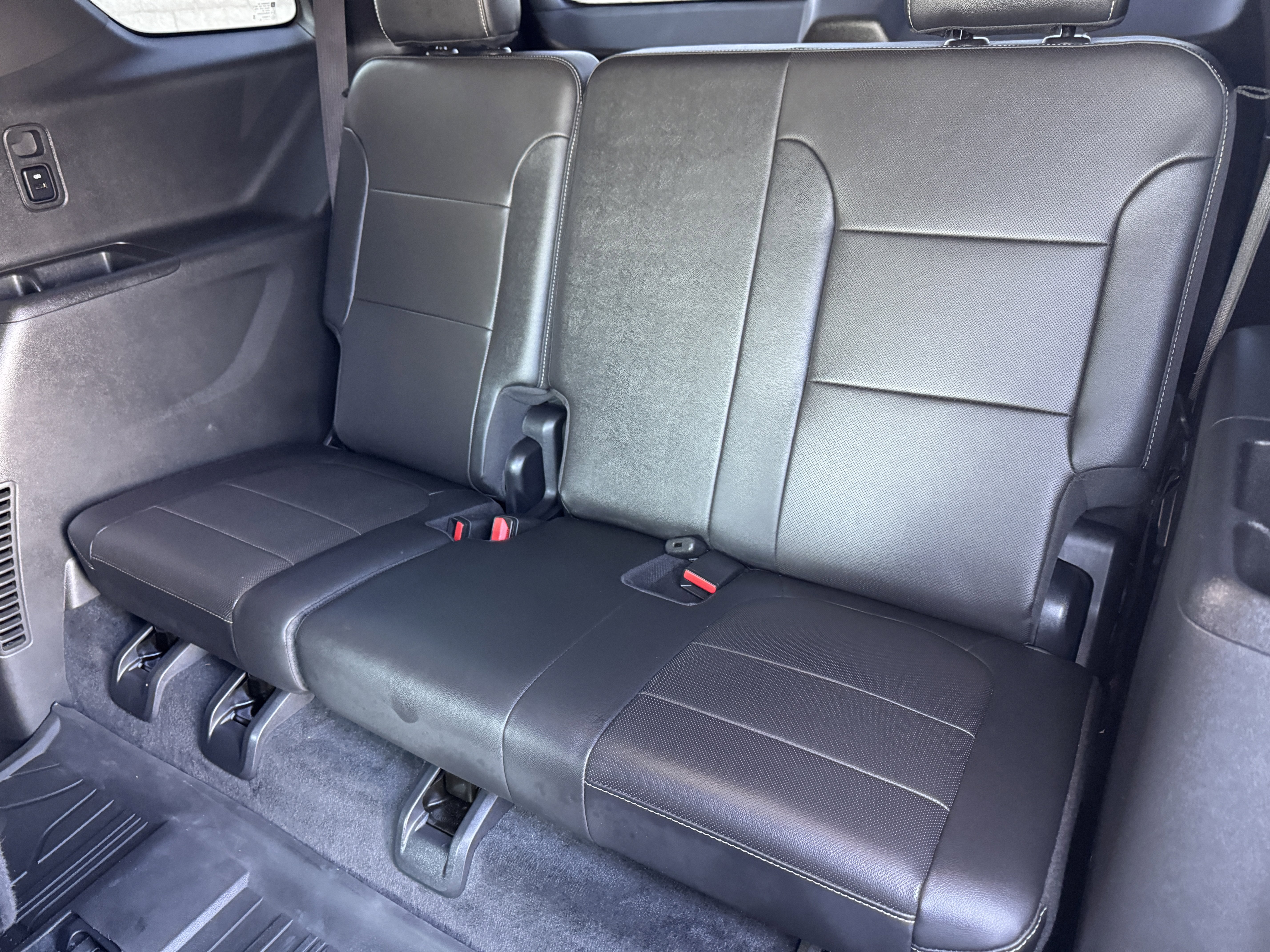 Certified 2023 Chevrolet Traverse Premier w/ LPO, Floor Liner Package image 16