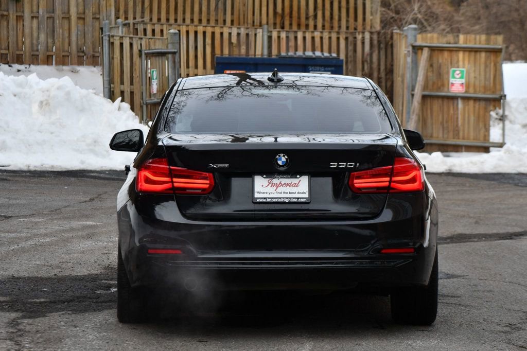 Used 2017 BMW 330i xDrive 330i xDrive image 6