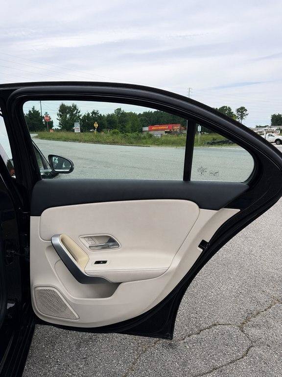 Used 2019 Mercedes-Benz A 220 image 12