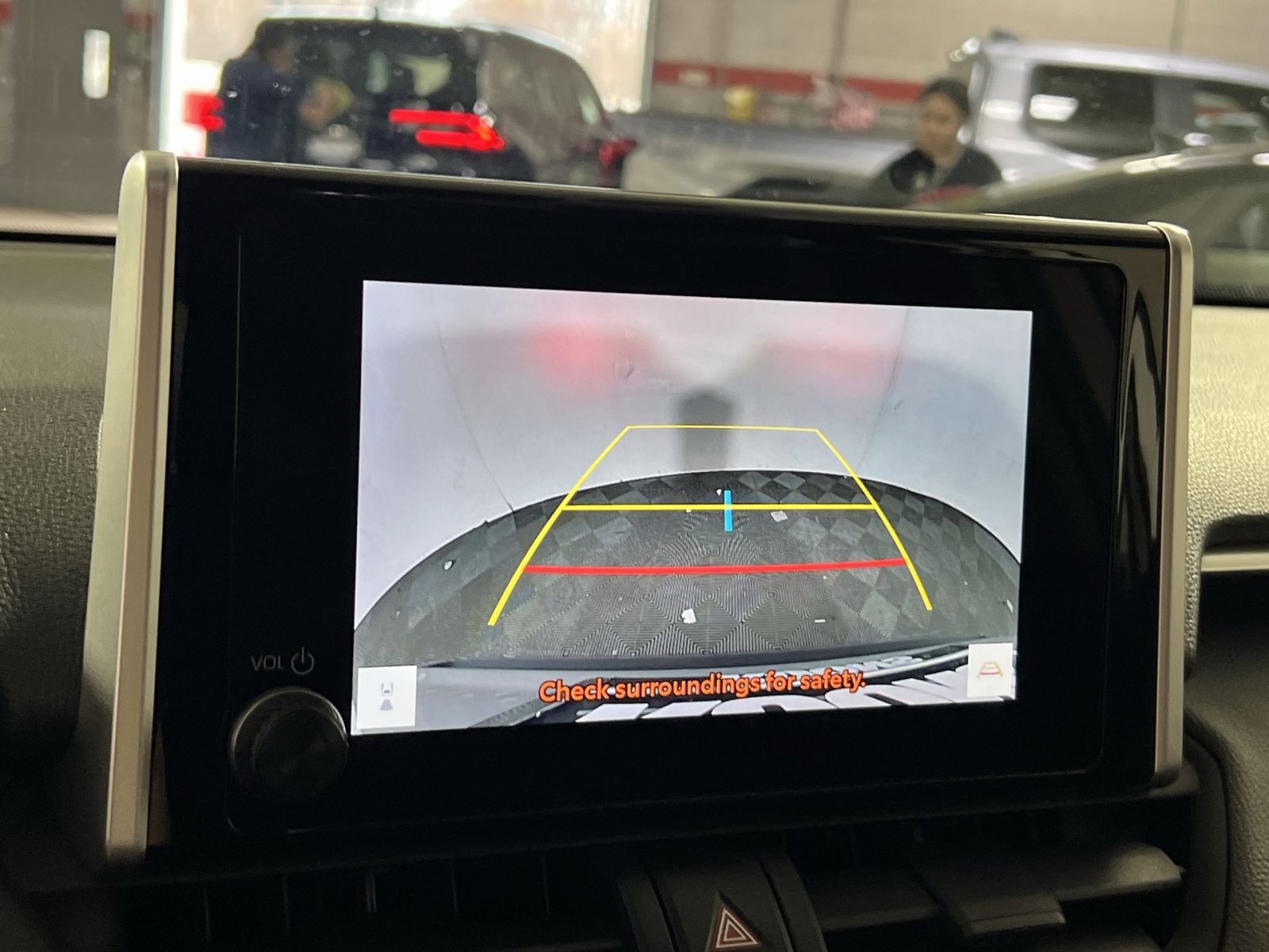 Used 2025 Toyota RAV4 XLE image 19