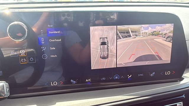 New 2027 Chevrolet Traverse LT w/ Driver Confidence Package FWD image 20