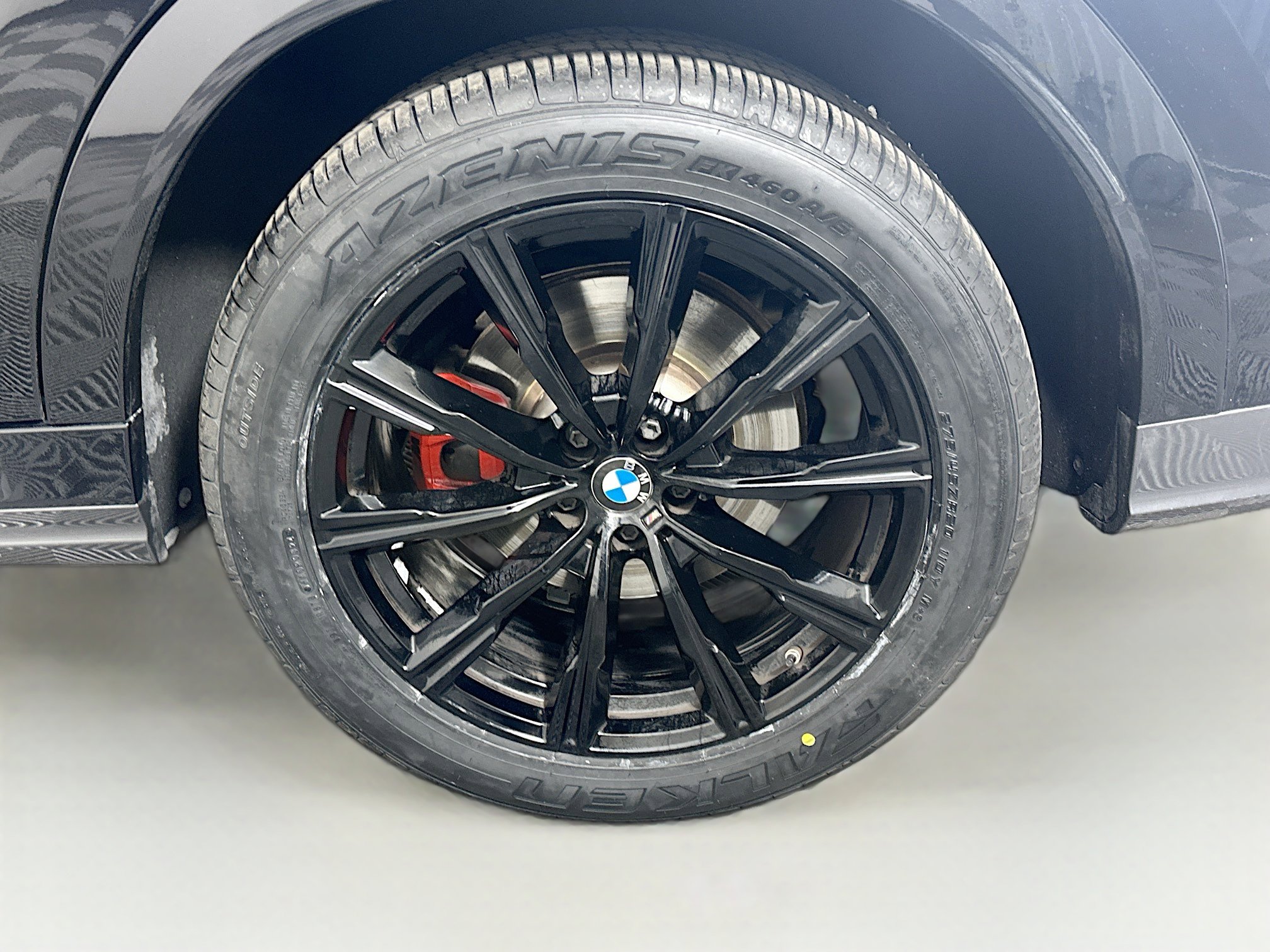 Used 2024 BMW X6 xDrive40i w/ Parking Assistance Package image 11