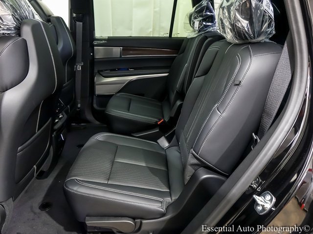 New 2026 Cadillac Vistiq Sport w/ LPO, Floor Liner Package image 10