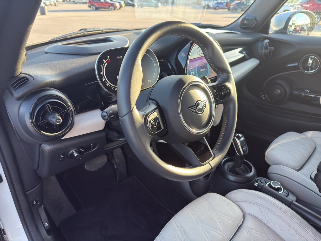 Used 2024 MINI Cooper S image 27