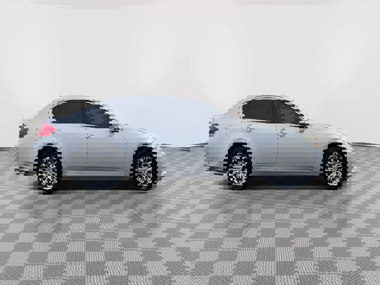 Used 2013 INFINITI G37 x w/ Premium Pkg AWD/4WD image 9