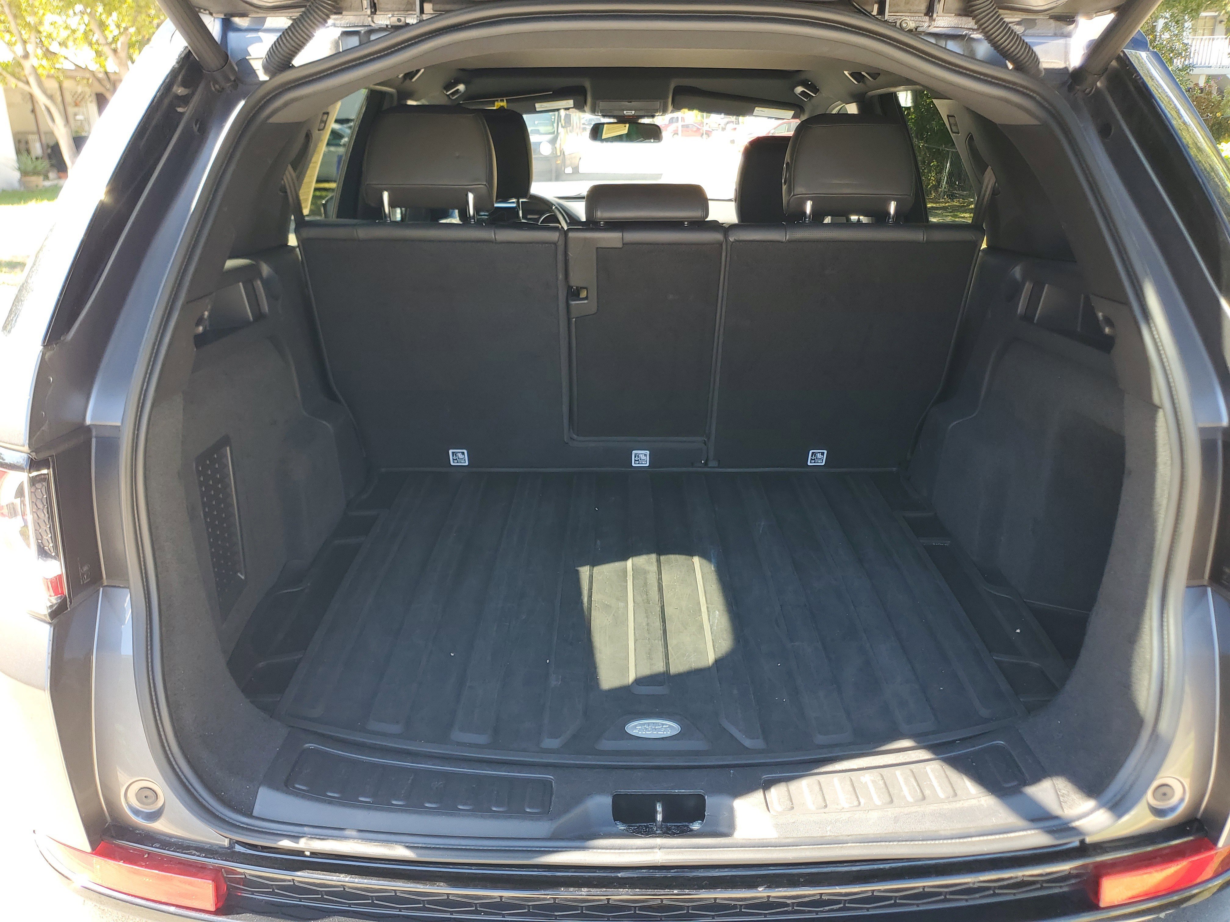 Used 2019 Land Rover Discovery Sport HSE image 9