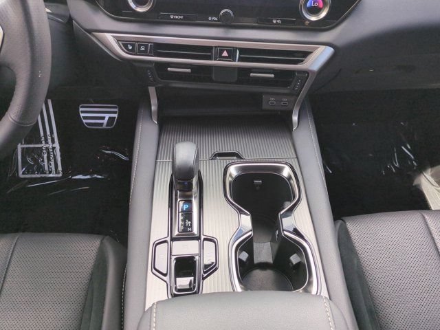 Certified 2023 Lexus RX 500h F Sport w/ Cold Area Package AWD/4WD image 18
