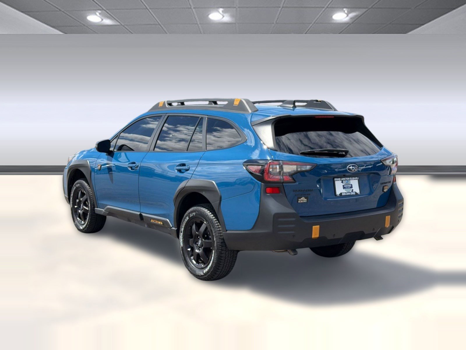 Used 2023 Subaru Outback Wilderness AWD/4WD image 3