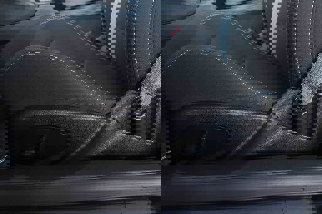 Used 2023 Chevrolet Camaro LT w/ RS Package image 22