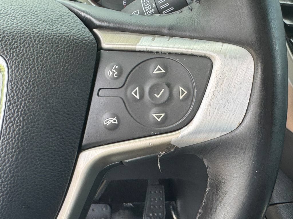 Used 2017 GMC Acadia Denali w/ Technology Package AWD/4WD image 27