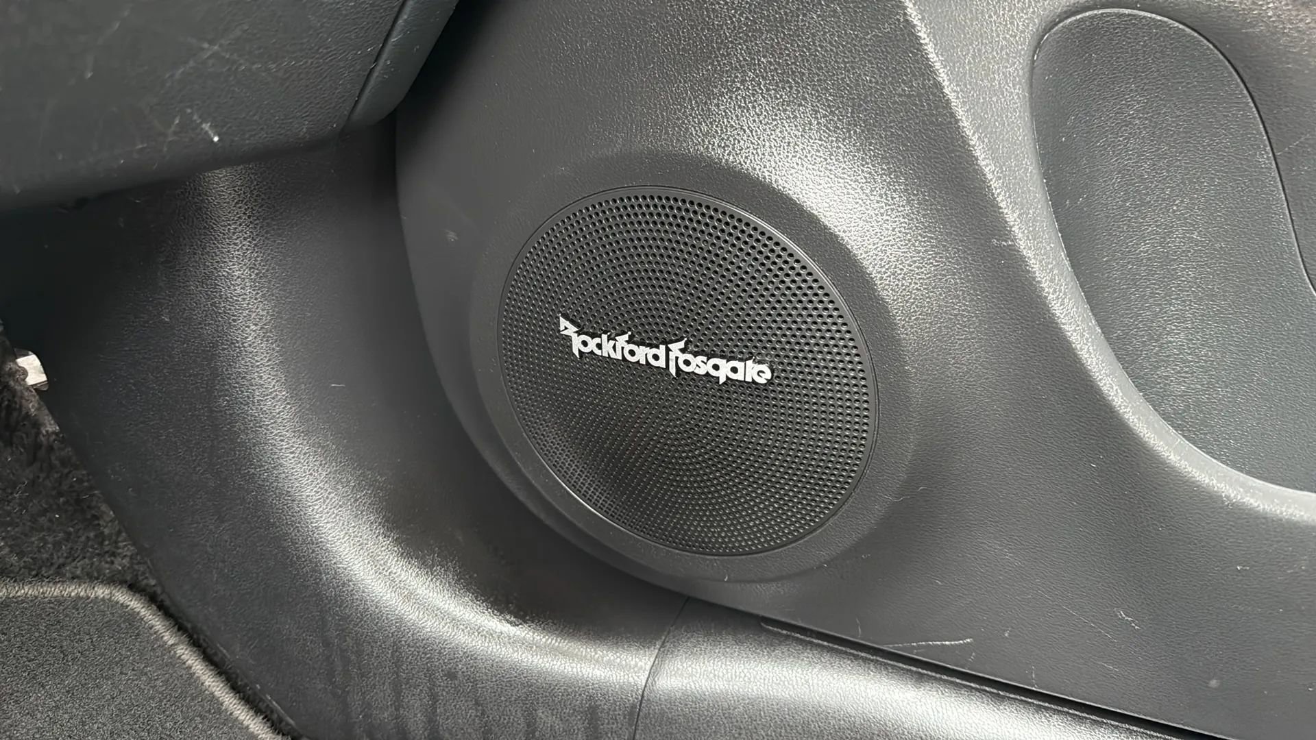 Used 2014 Nissan Juke SV w/ Navigation Package image 27