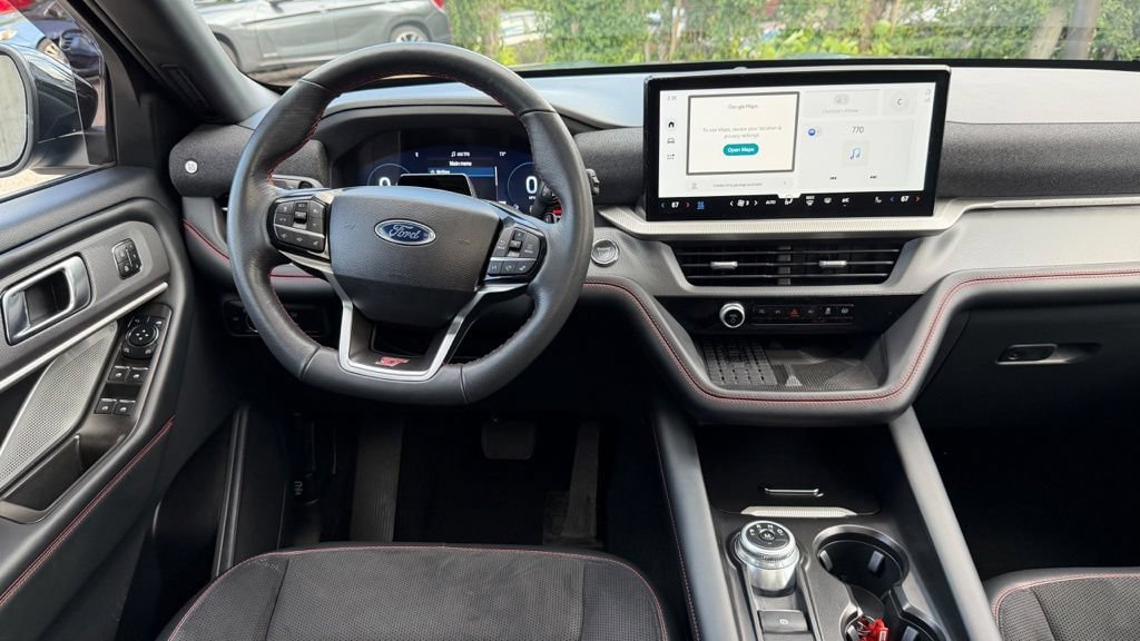 Used 2025 Ford Explorer ST AWD/4WD image 25