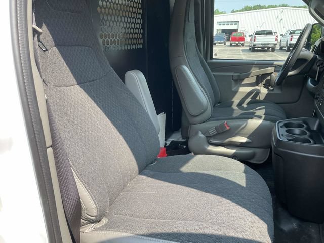 Used 2025 Chevrolet Express 2500 w/ Driver Convenience Package RWD image 19
